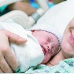 До чого сниться народження дитини: чи чекати на поповнення в сім'ї?